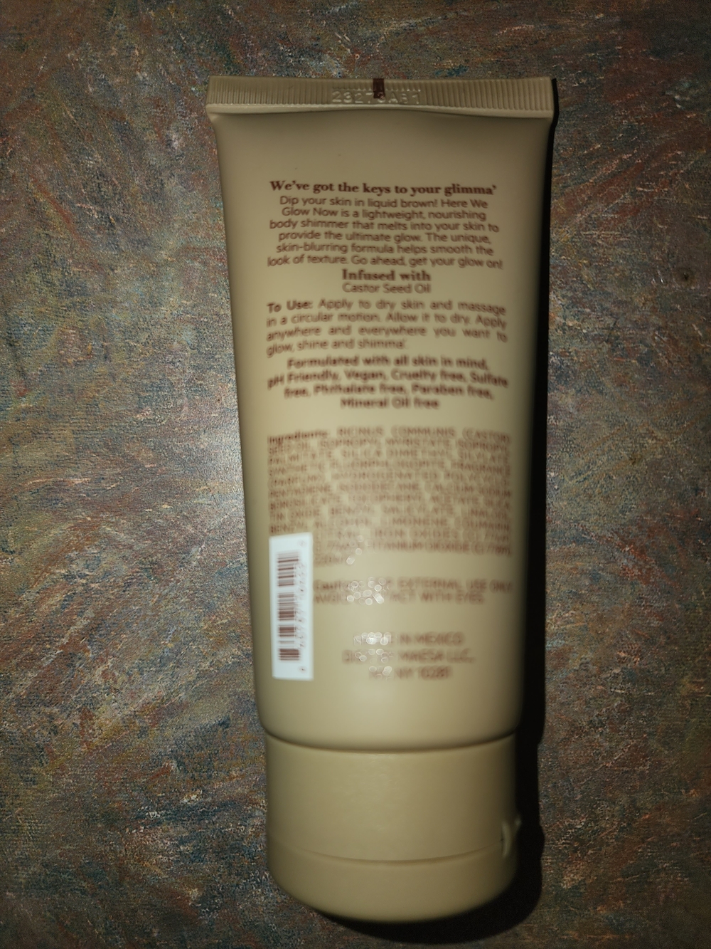 Shimmering Body Lotion - Cream - Picture 2 of 3